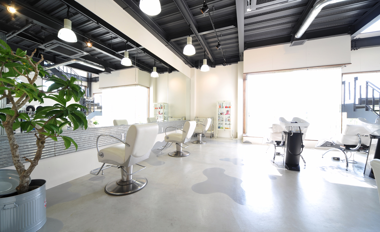 大府市の美容室＆エステのアントゥラージュのヘアメニュー